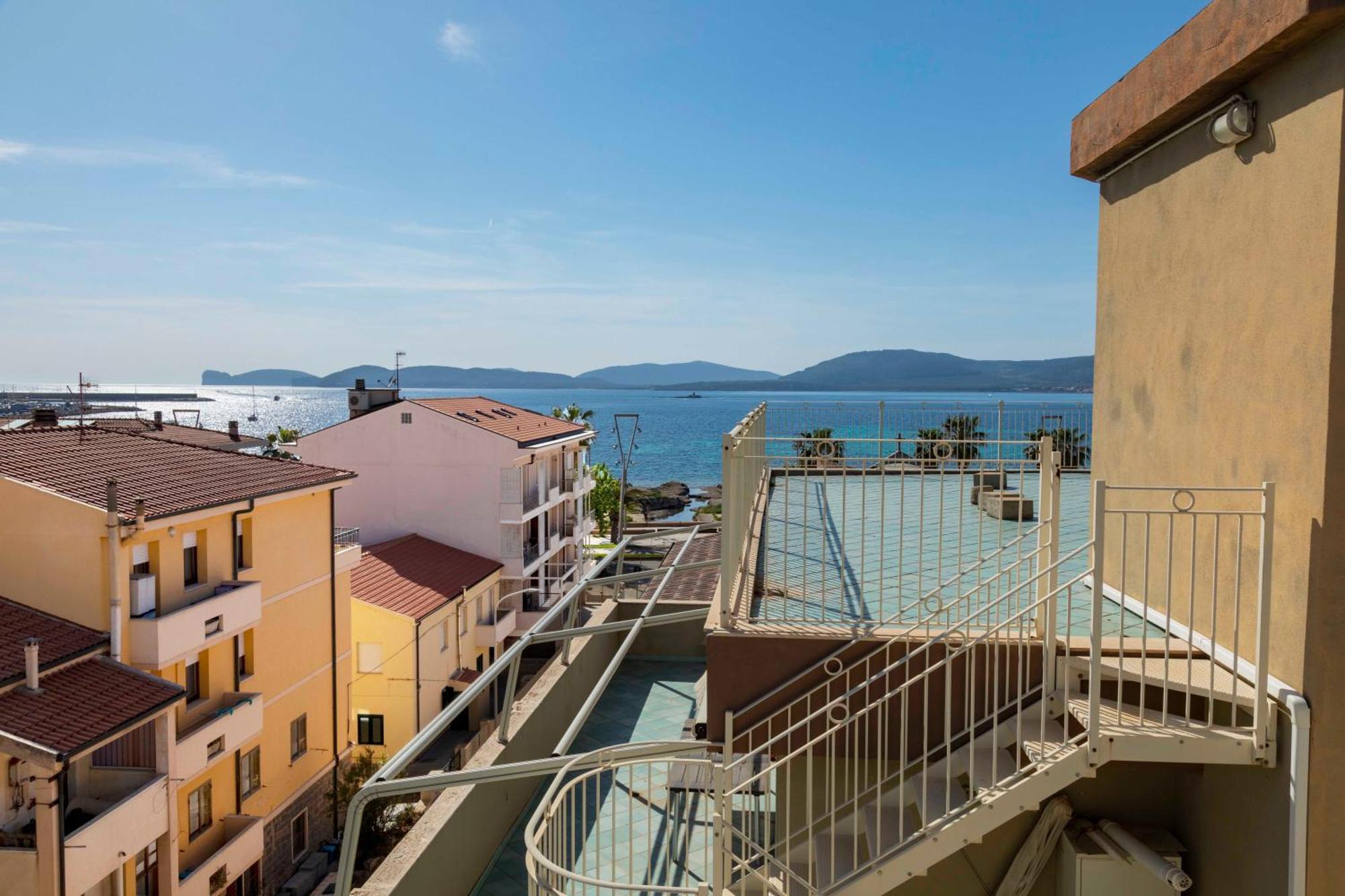 Lovealghero Stanze In Attico Vista Mare Экстерьер фото