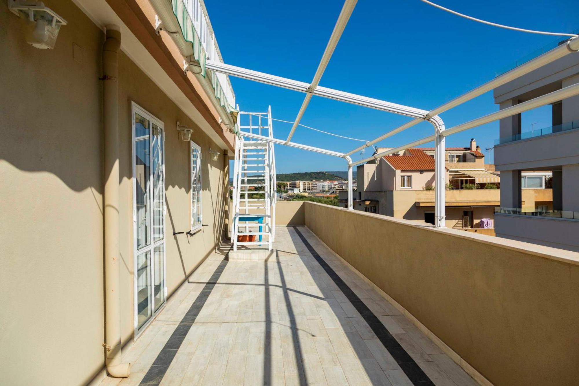 Lovealghero Stanze In Attico Vista Mare Экстерьер фото