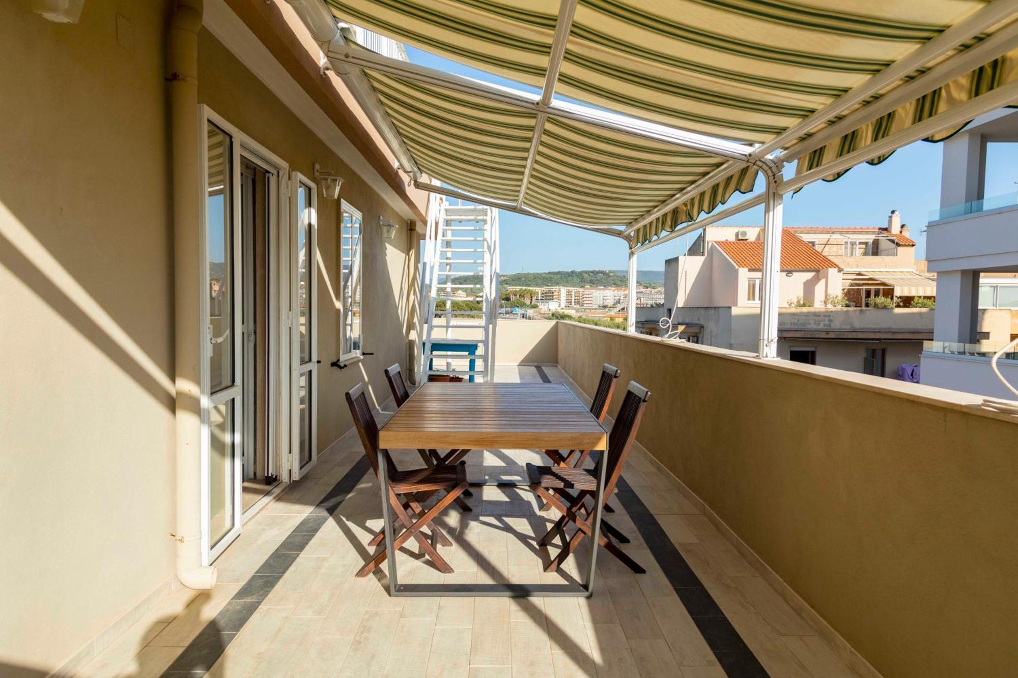 Lovealghero Stanze In Attico Vista Mare Экстерьер фото